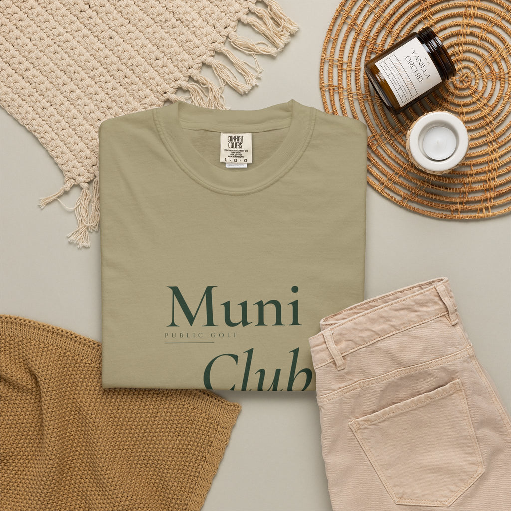 Muni / Club Tee in Khaki, fabric and print detail