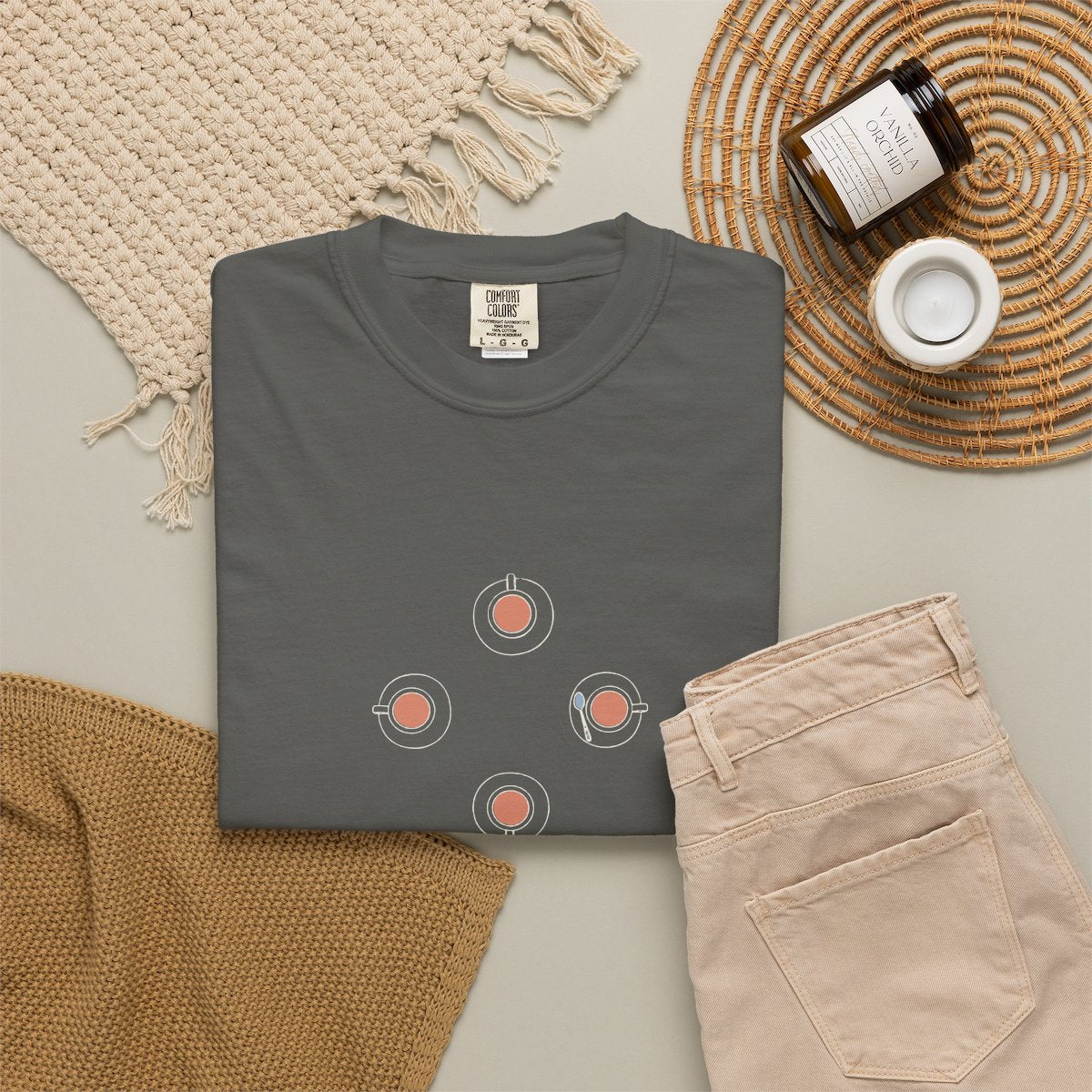 Four Friends, One Wall Tee in Pepper, fabric and print detail
