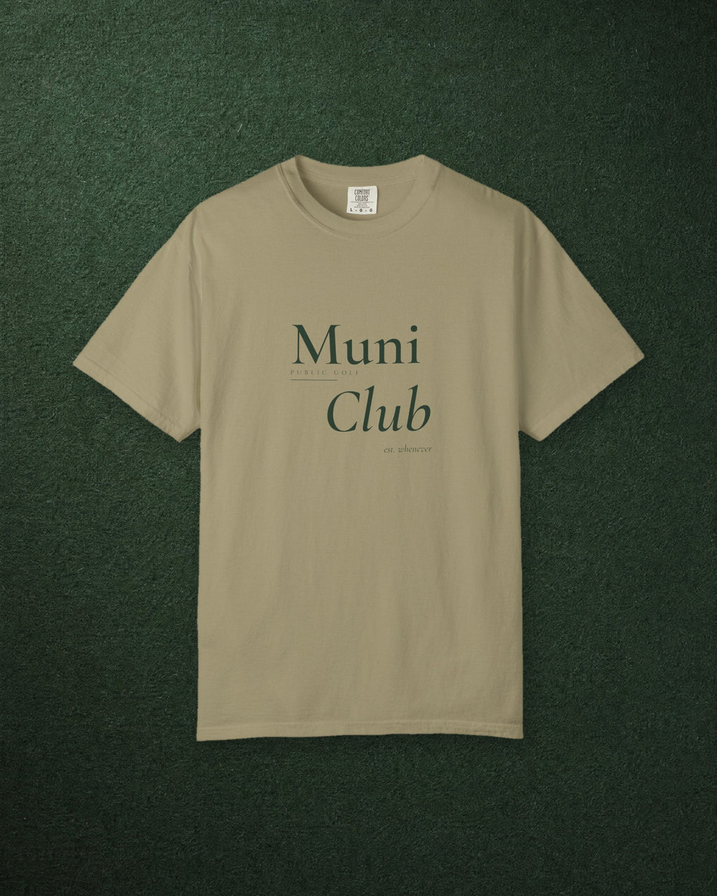 Muni / Club Tee in Khaki, styled