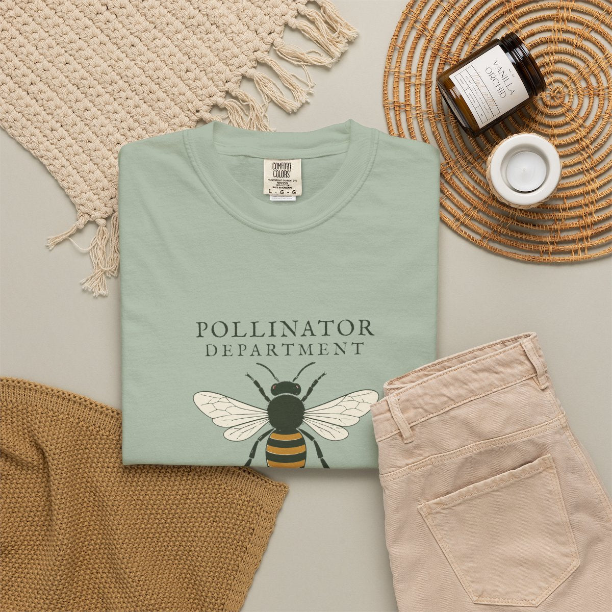 Pollinator Department Tee in Bay, fabric and print detail