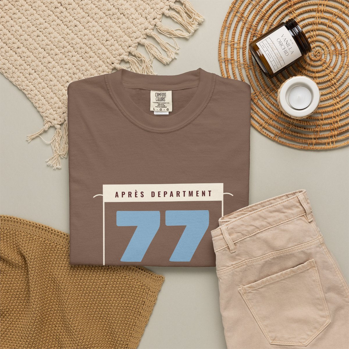 Racing Bib 77 Tee in Espresso, fabric and print detail