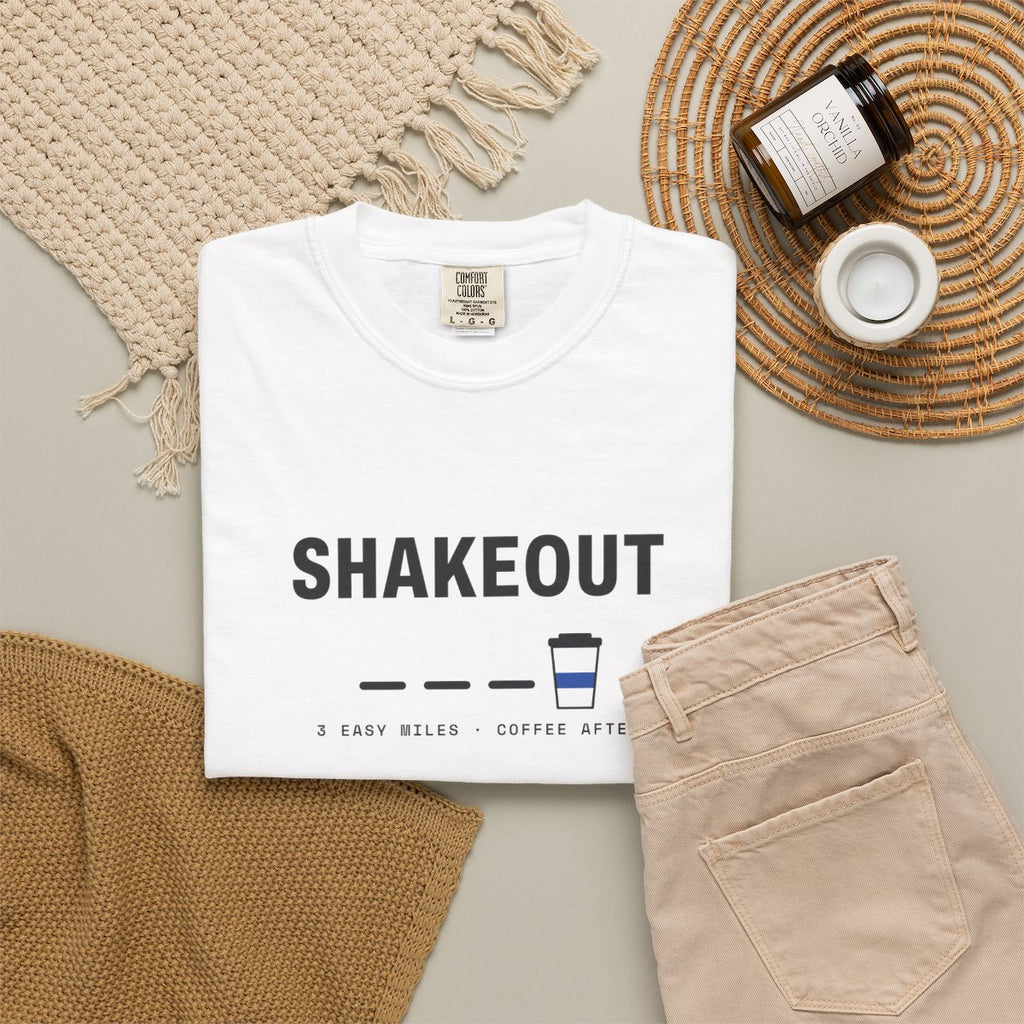 Shakeout Tee in White, fabric and print detail