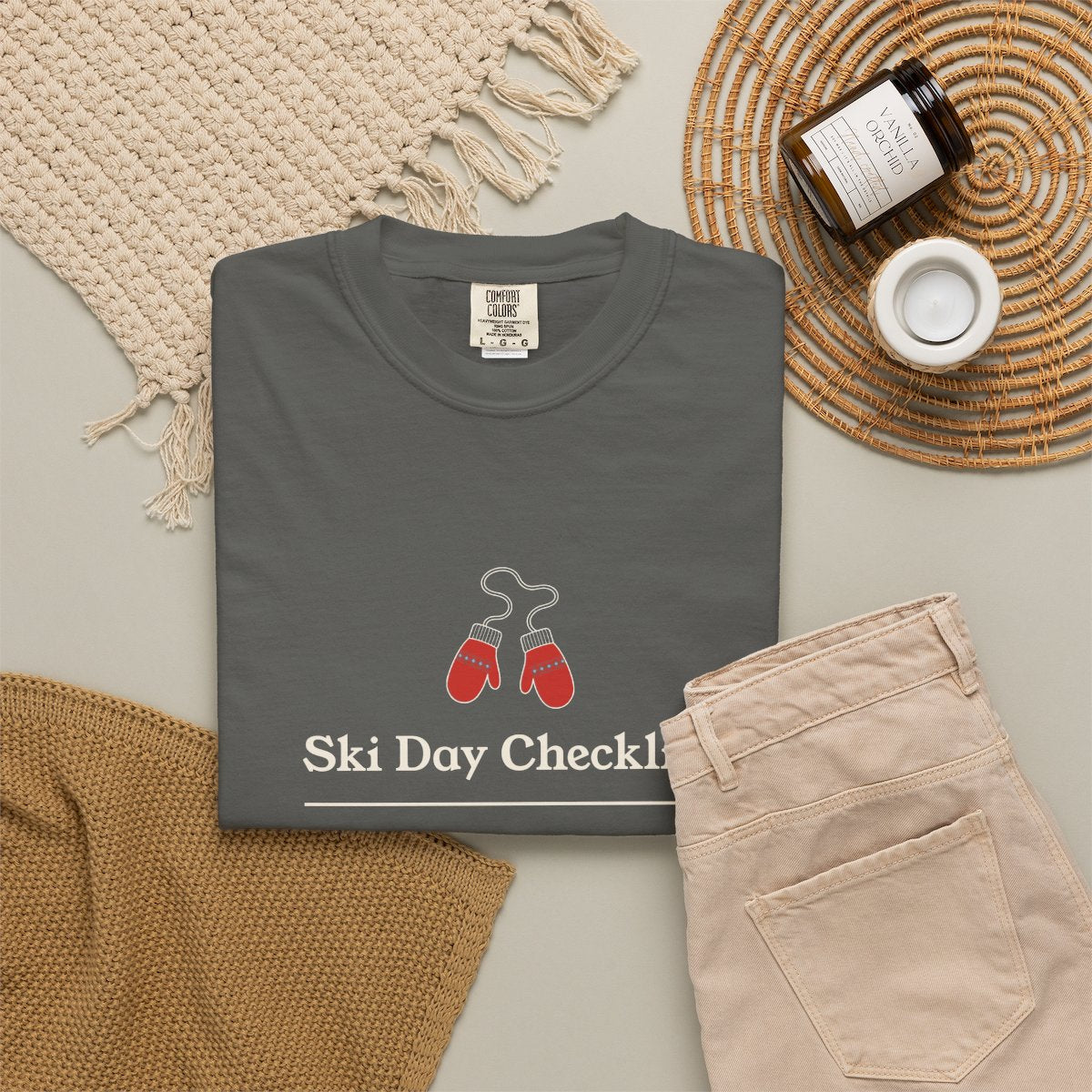 Ski Day Checklist Tee in Pepper, fabric and print detail