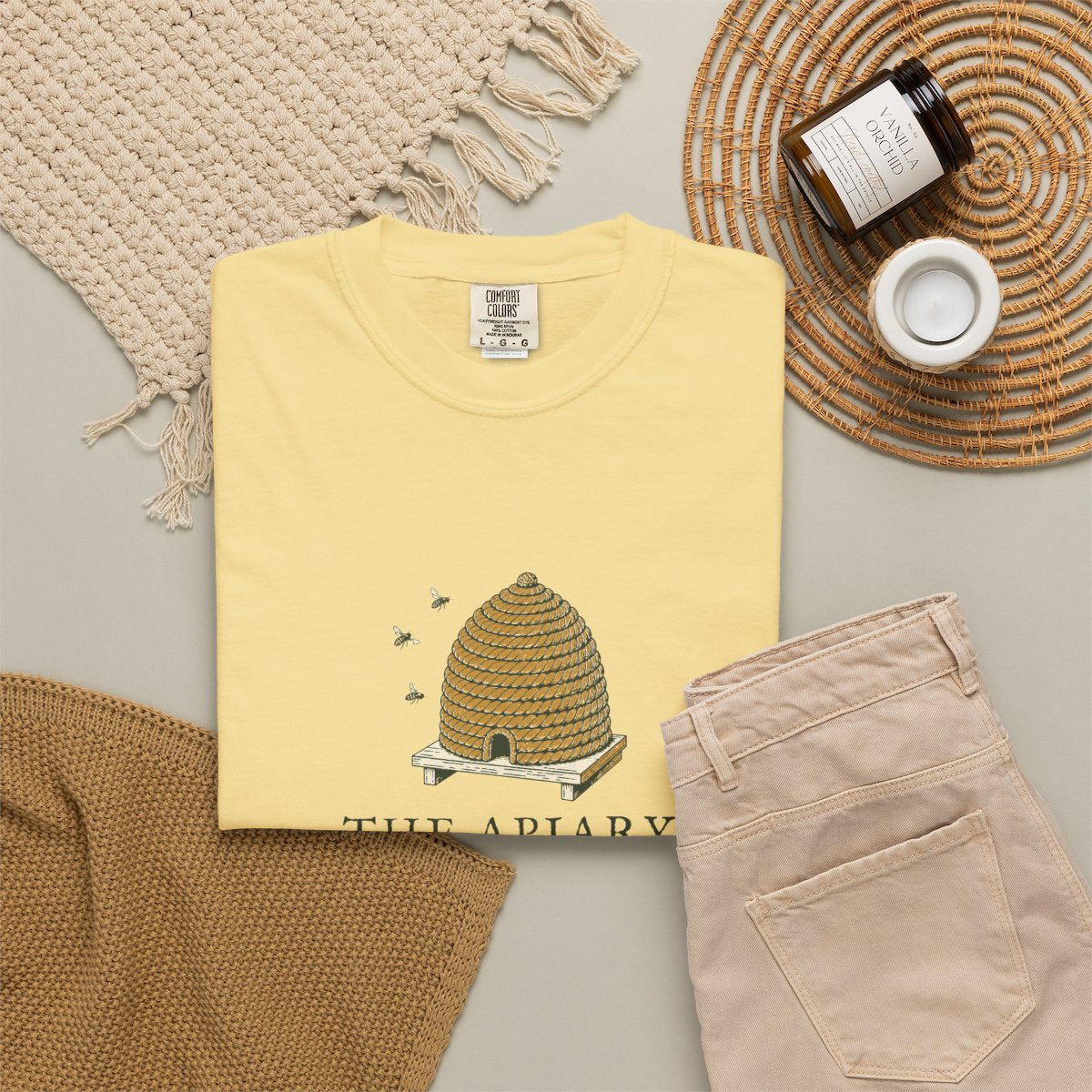The Apiary Tee in Butter, fabric and print detail