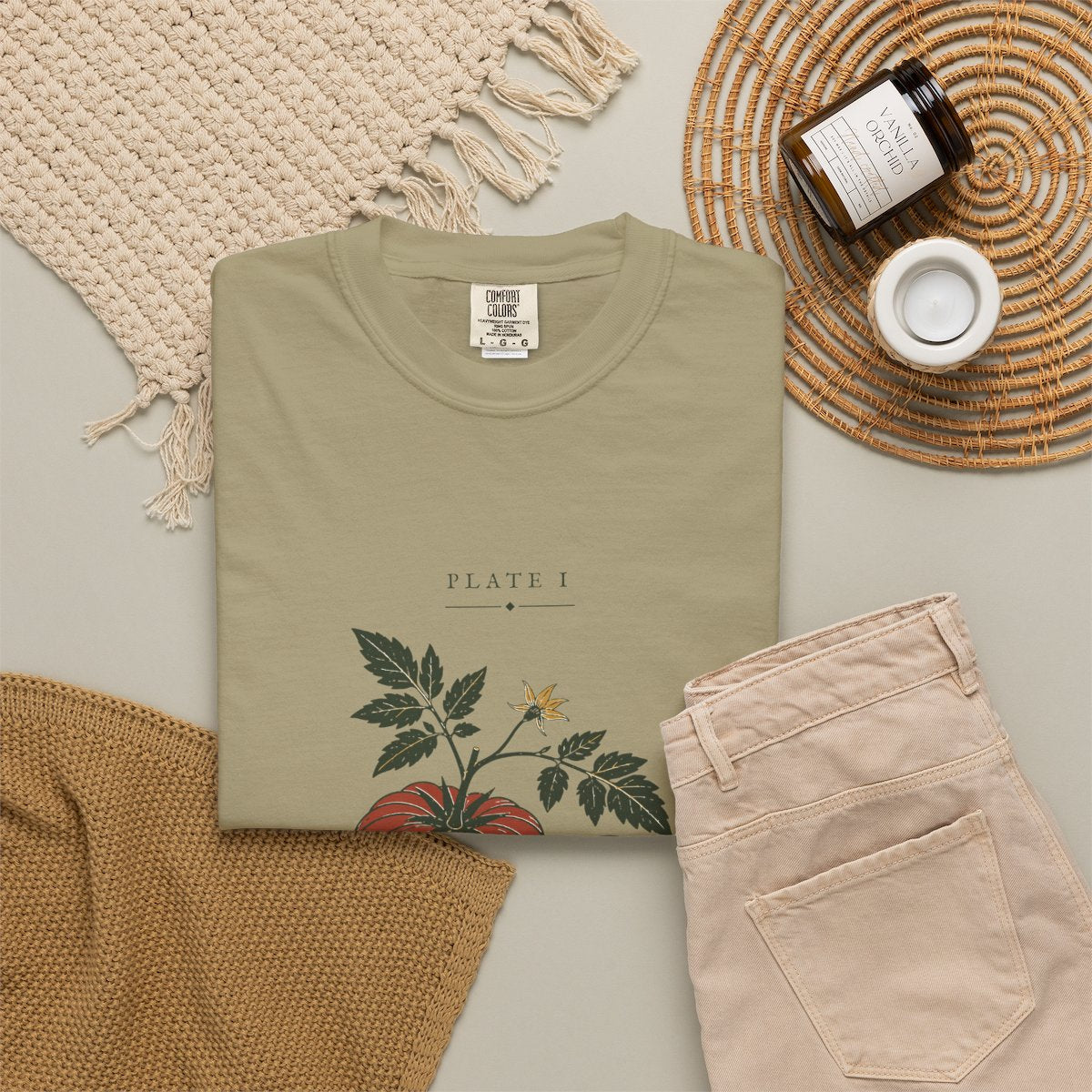 Tomato Plate Tee in Khaki, fabric and print detail