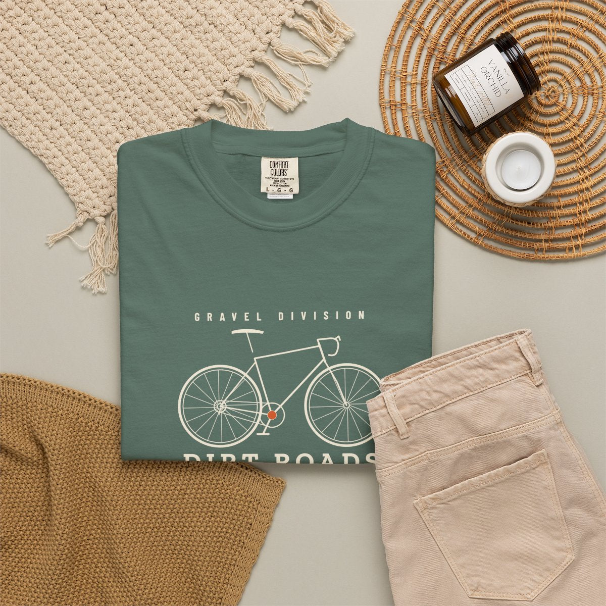 Gravel Division Tee in Blue Spruce, fabric and print detail