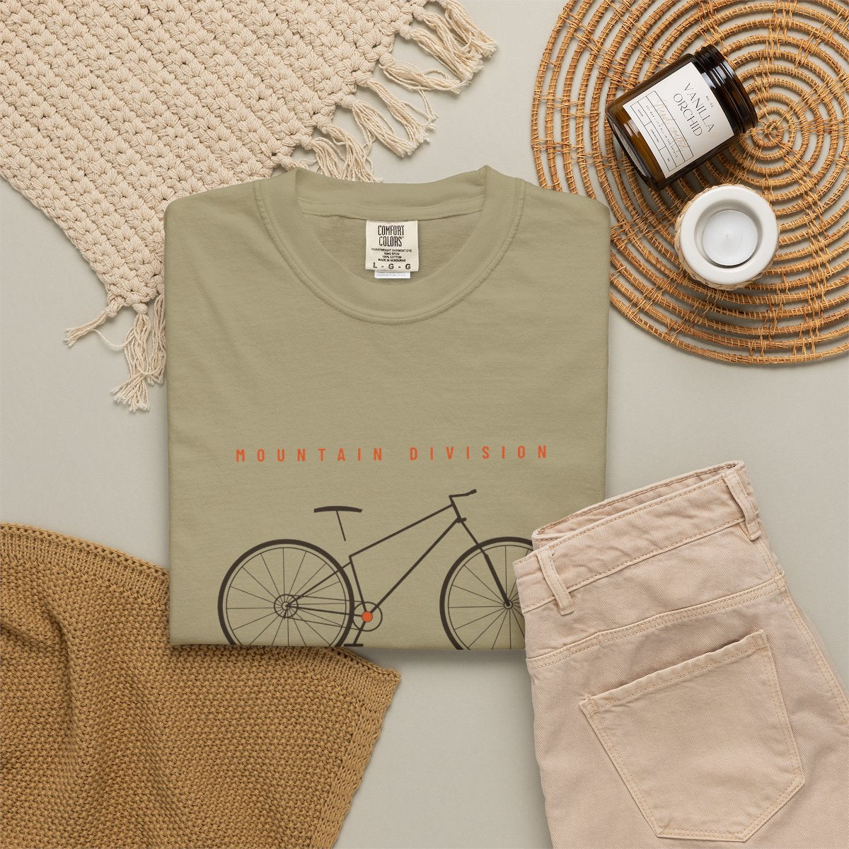 Hardtail Tee in Khaki, fabric and print detail