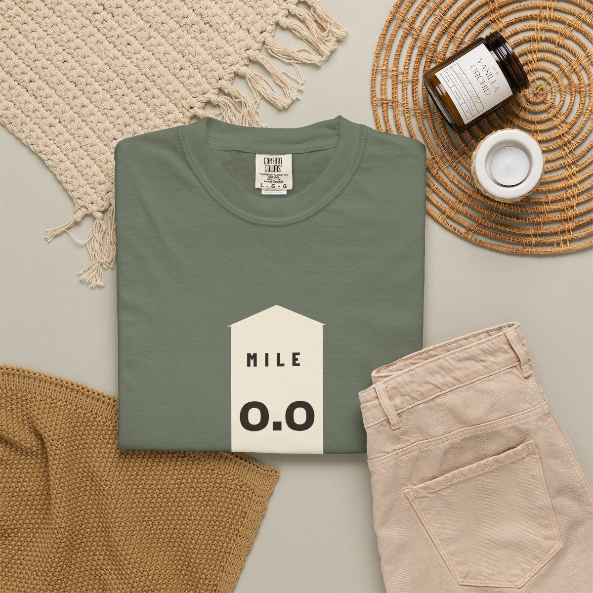 Mile Zero Tee in Moss, fabric and print detail